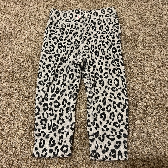 Leopard Print joggers 2T - Picture 1 of 3